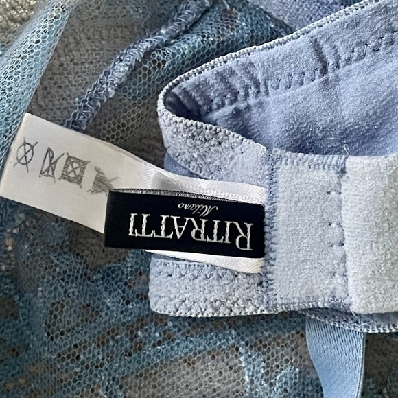 Ritratti silk and lace unlined balconette bra in great condition. Size 36C. - Picture 2 of 3
